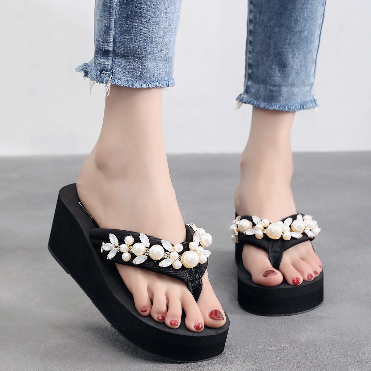 Вьетнамки с искусственным жемчугом