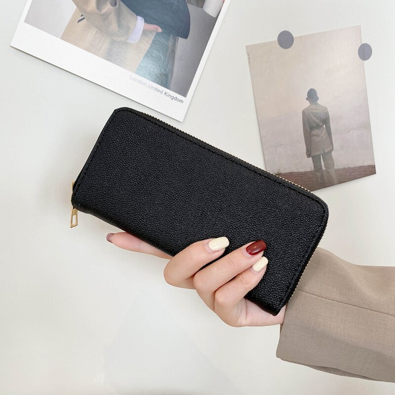 

Minimalist Zip Purse, Black
