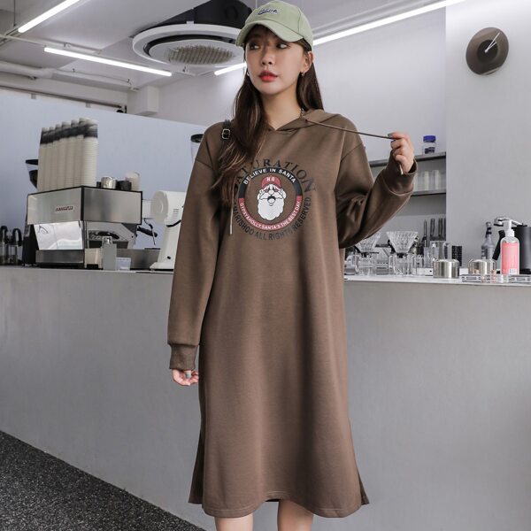

Christmas Print Drop Shoulder Drawstring Hoodie Dress, Mocha brown