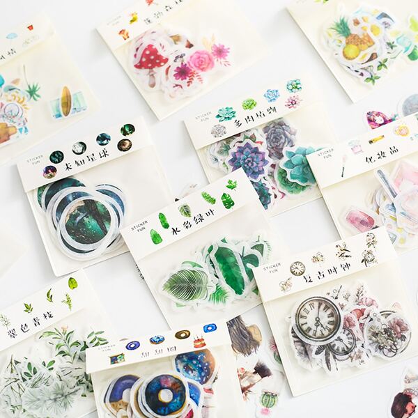 

1pc Random Cartoon Graphic Sticker, Multicolor