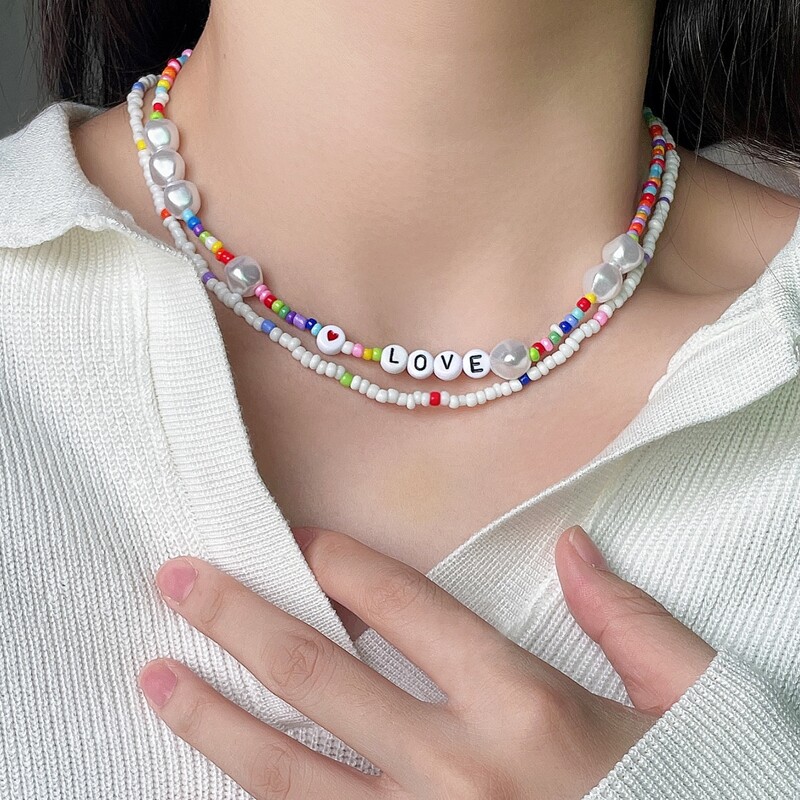 

2pcs Letter Graphic Beaded Necklace, Multicolor