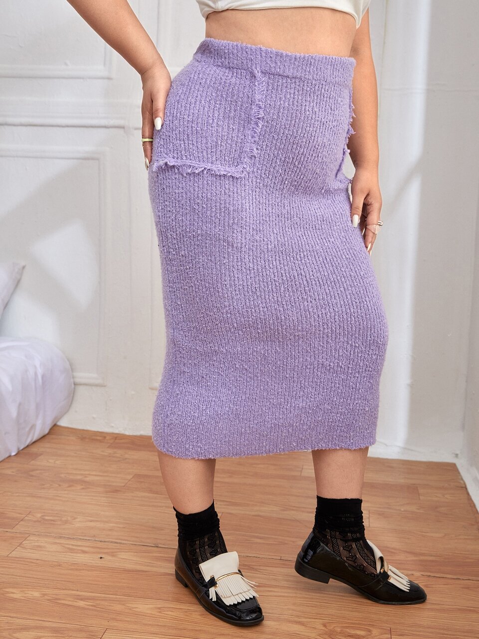 Plus High Waist Raw Trim Knit Skirt
