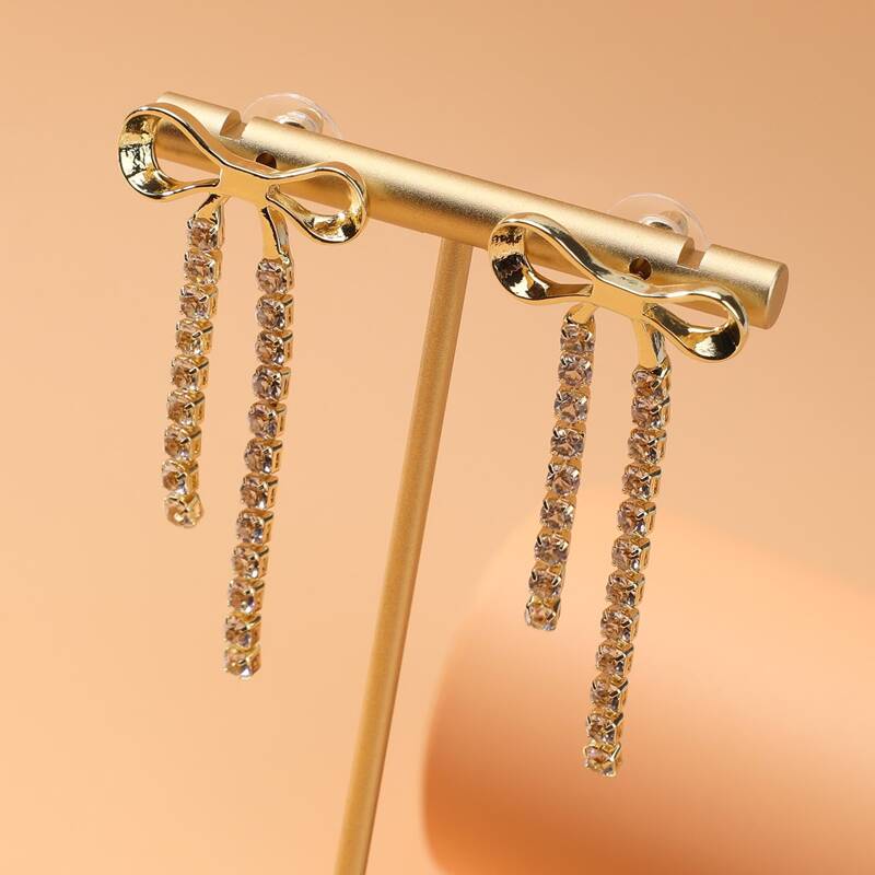 

Bow Decor Stud Earrings, Gold