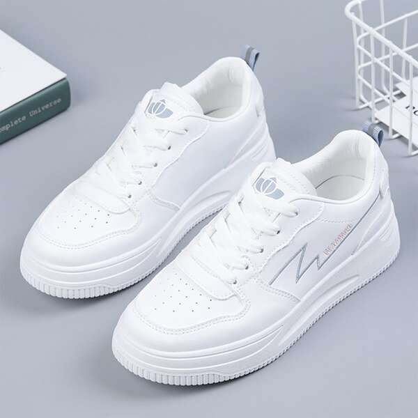

Minimalist Graphic Skate Shoes, White