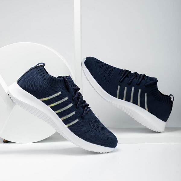 

Men Striped Pattern Breathable Running Shoes, Blue