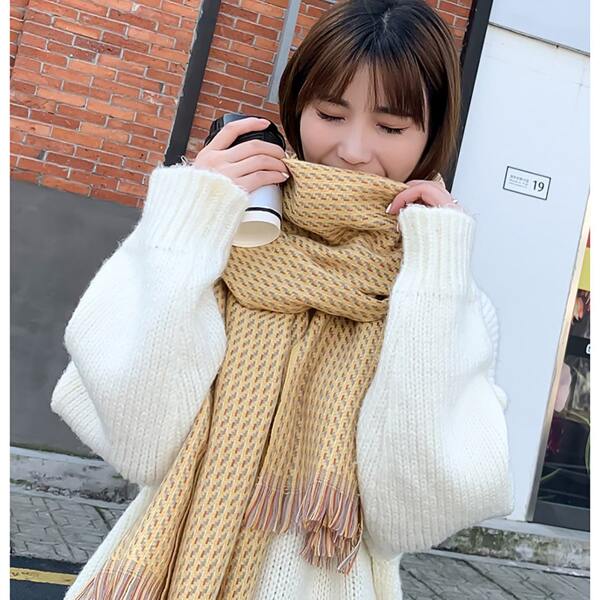 

Tassel Decor Scarf, Multicolor
