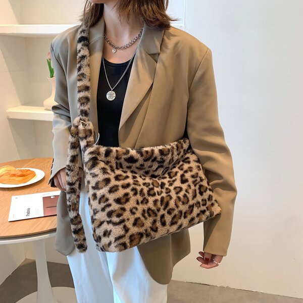 

Leopard Graphic Crossbody Bag, Multicolor