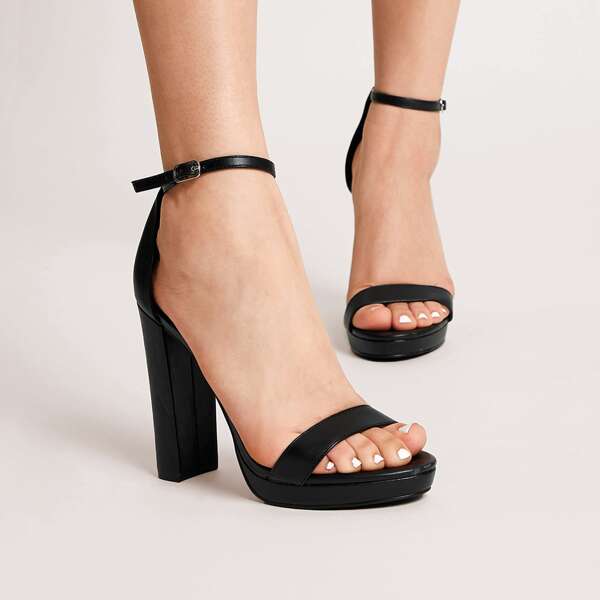 

Ankle Strap Chunky Heeled Sandals, Black