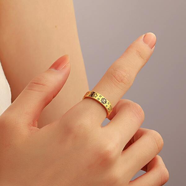 

Star Engraved Cuff Ring, Gold