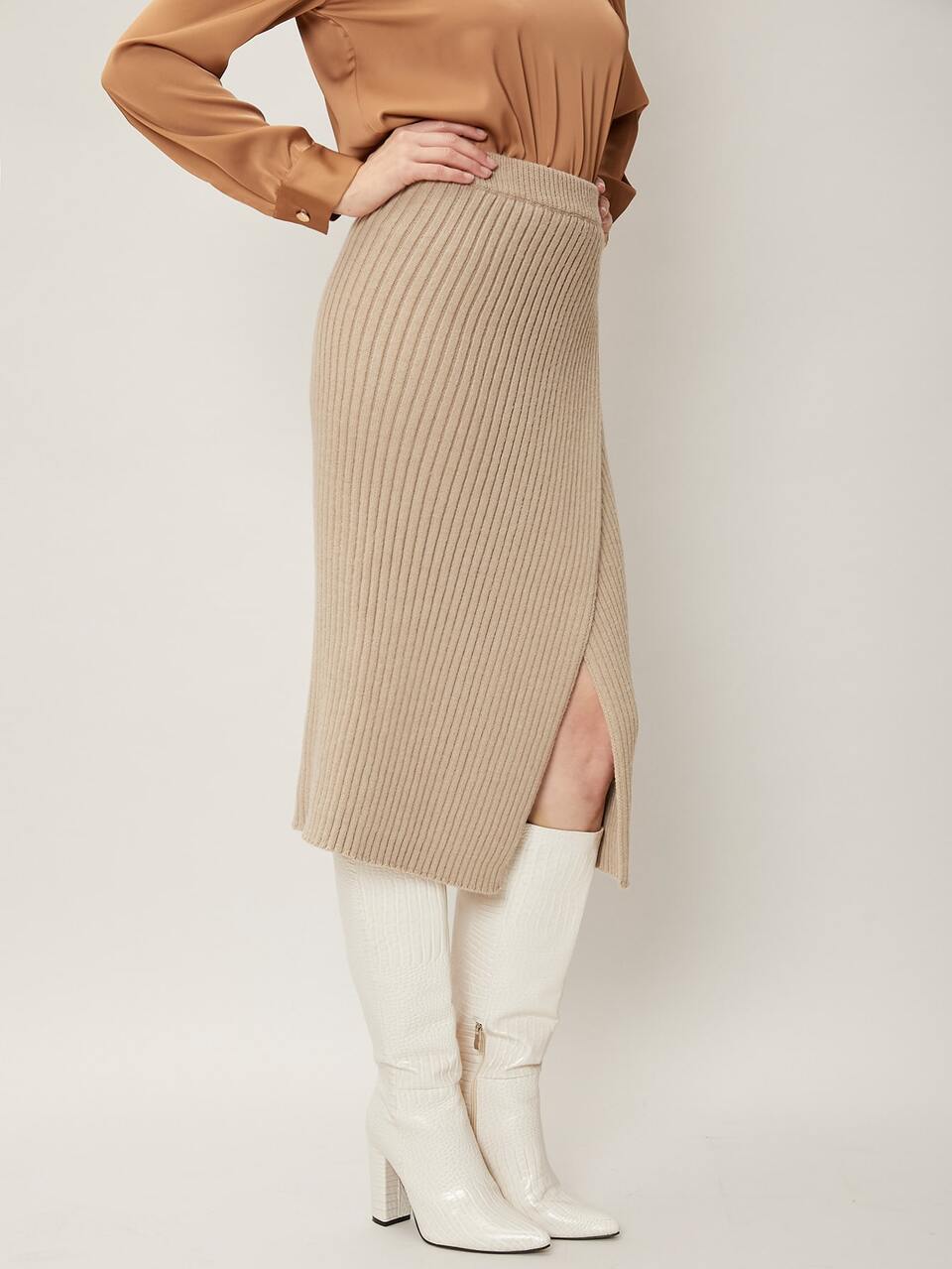 WOOL BLEND WRAP KNIT SKIRT