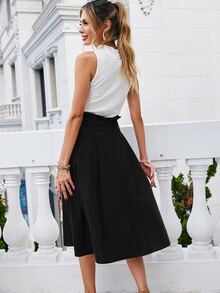 Falda amplia con lazo delantero con diseño de botón - Negro - Ver 2