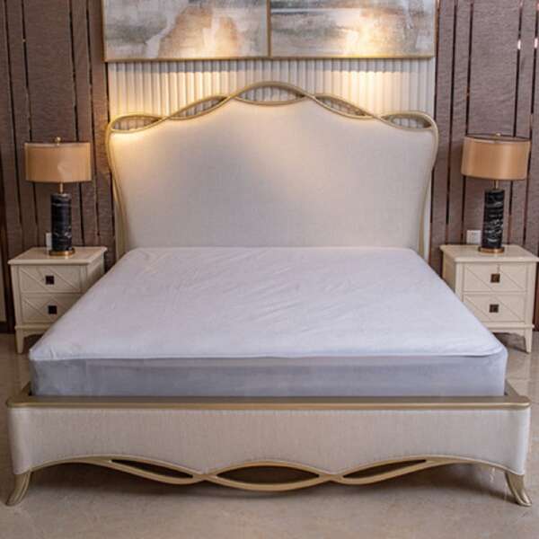 

Solid Color Fitted Sheet, White