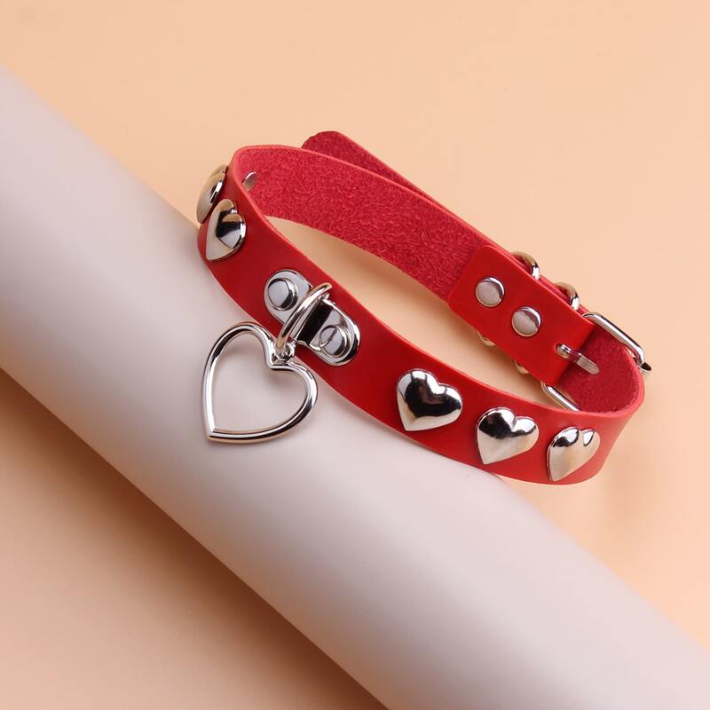 

Heart Decor Choker, Red