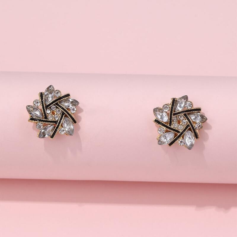 

Rhinestone Decor Stud Earrings, White
