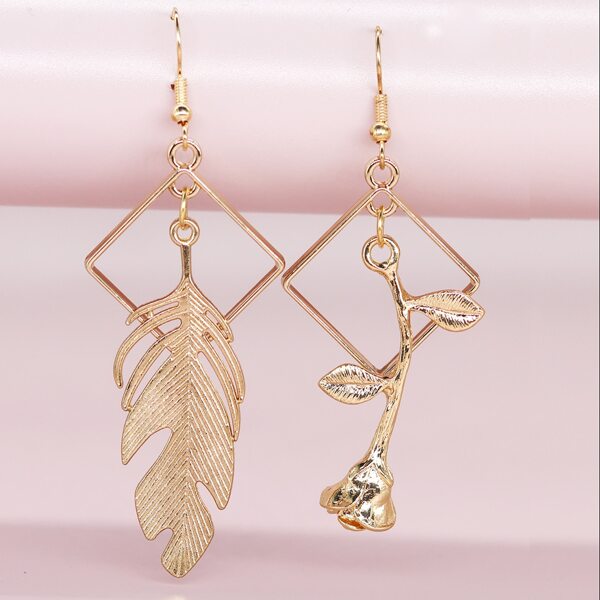 

Metal Flower & Feather Mismatched Earrings, Gold