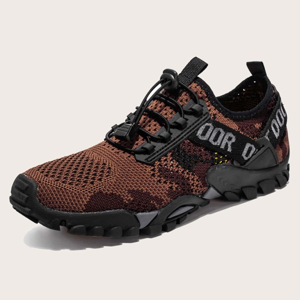 

Men Letter Graphic Camo Pattern Hiking Shoes, Brown