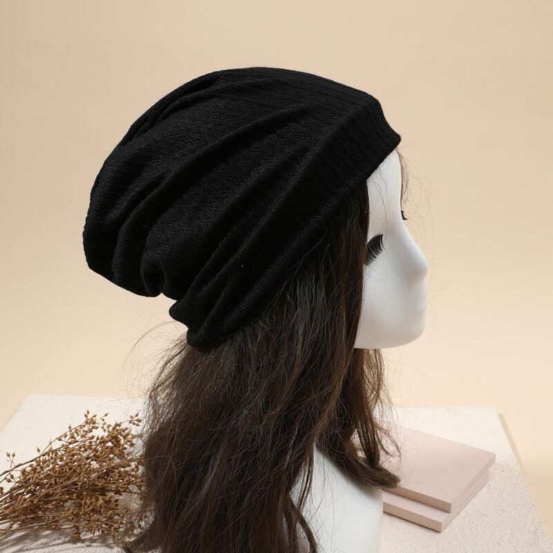 

Minimalist Solid Beanie, Black