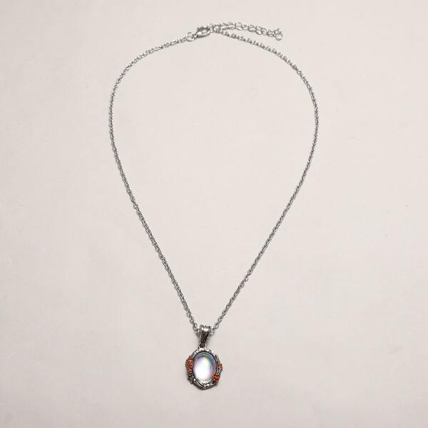 

Oval Pendant Necklace, Silver