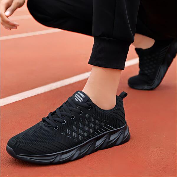 

Men Minimalist Breathable Running Shoes, Black