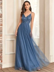 EVERPRETTY Sequins Embroidery Pattern Mesh Bridesmaid Dress - Dusty Blue - View 1