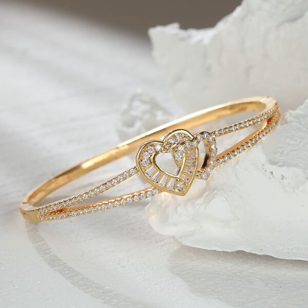

18K Gold Plated Heart Decor Bangle