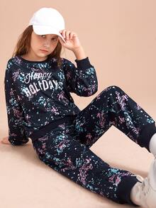 SHEIN Niñas con letra & de salpicar con estampado de hombros caídos Pullover & Pantalones deportivos - Multicolor - Ver 3