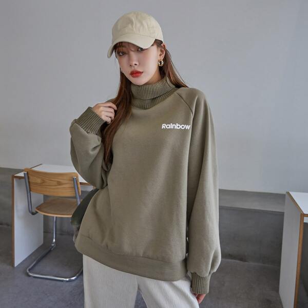 

Letter Graphic Raglan Sleeve Turtle Neck Pullover, Army green