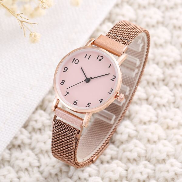 

Minimalist Round Pointer Quartz Watch