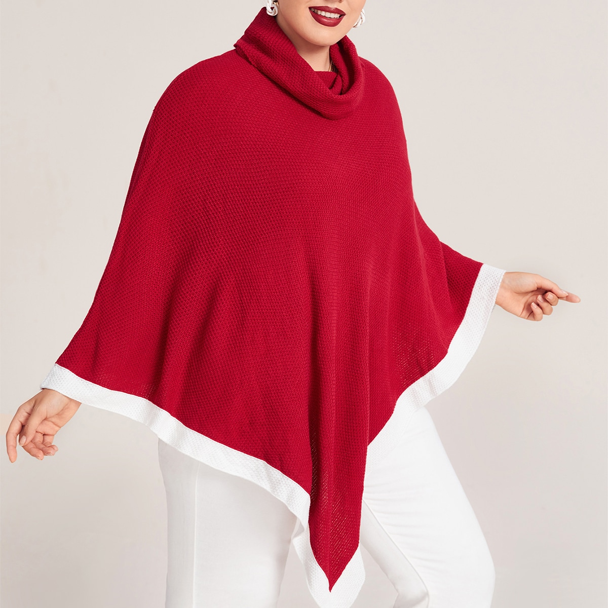 размера плюс Пончо с контрастной отделкой вязаный