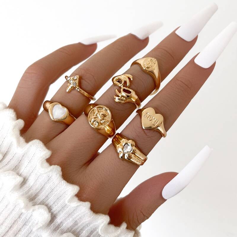 

7pcs Heart Decor Ring, Gold