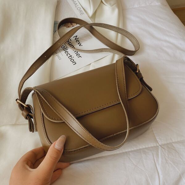 

Minimalist Flap Saddle Bag, Khaki