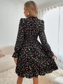 Breezaya 滿版印花缺口V領腰部打褶連衣裙 - 彩色 - 查看 2