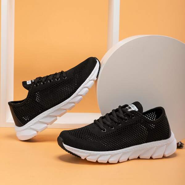 

Letter Patch Breathable Lace-up Front Running Shoes, Black