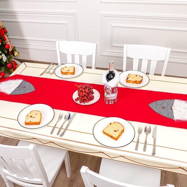 

Christmas Table Runner, Red