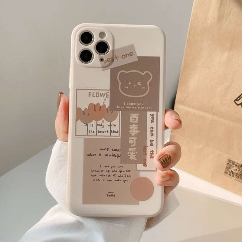 

Letter Graphic Phone Case, Multicolor