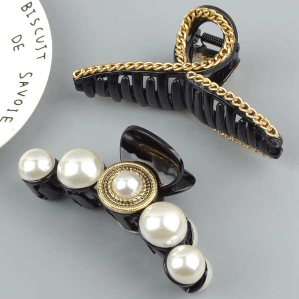 

2pcs Faux Pearl Decor Hair Claw, Multicolor