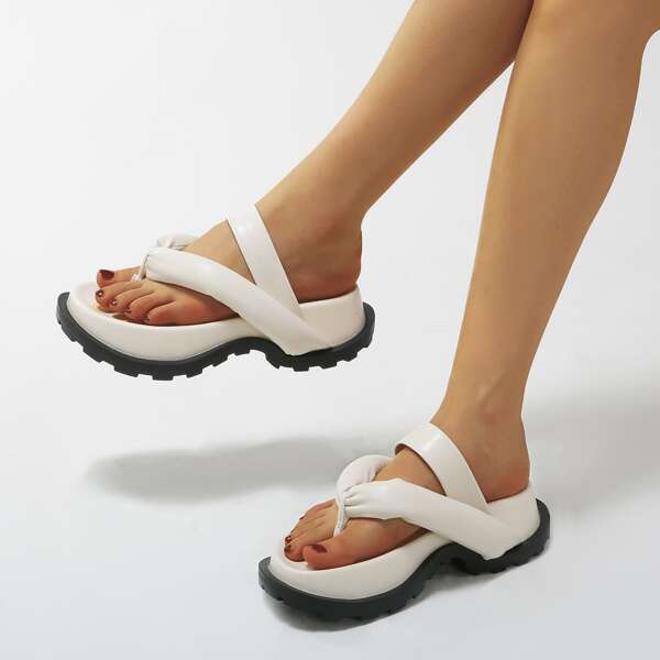 

Minimalist Thong Sandals, Beige