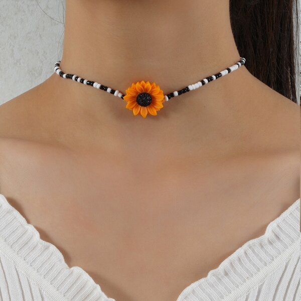 

Flower Decor Beaded Necklace, Multicolor
