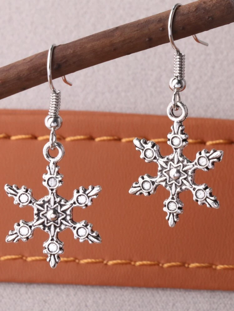 1 Pair Vintage Silver Plated Alloy Christmas Snowflake Earrings