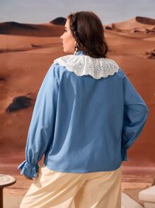 Mulvari Blusa con bordado con ojal ribete con fruncido de manga con volante - Neblina azul - Ver 2