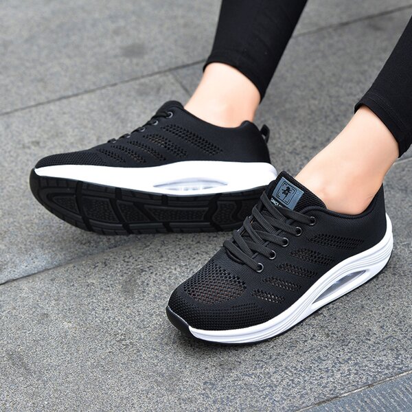 

Air Cushion Design Lace-up Front Rocking Shoes, Black