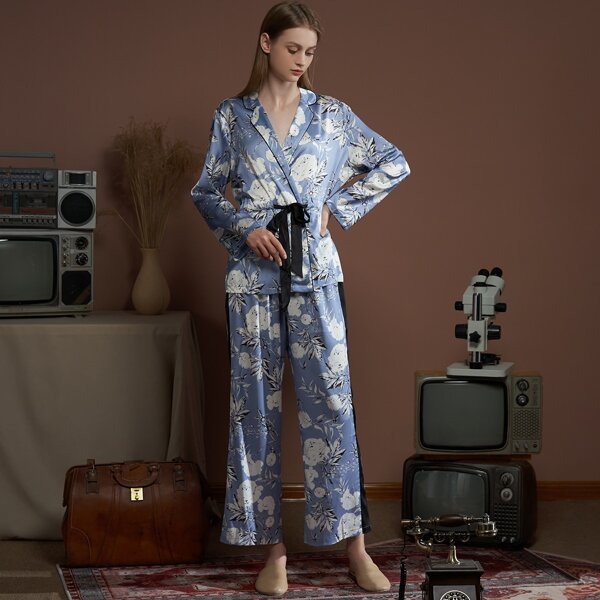 

Botanical Print Lapel Collar Tie Front Blouse & Pants PJ Set, Multicolor
