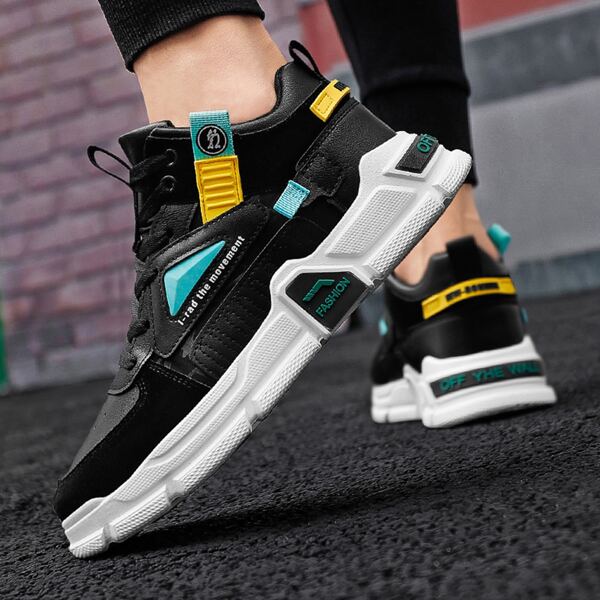 

Men Colorblock Lace-up Front Sneakers, Black