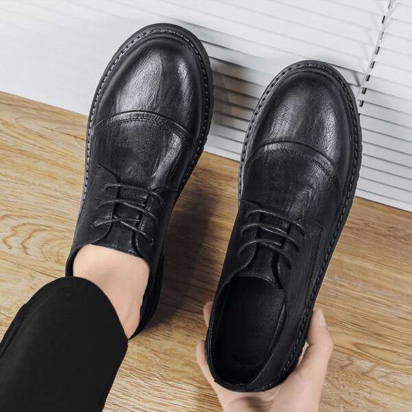 

Men Minimalist Lace-up Front Oxford Shoes, Black