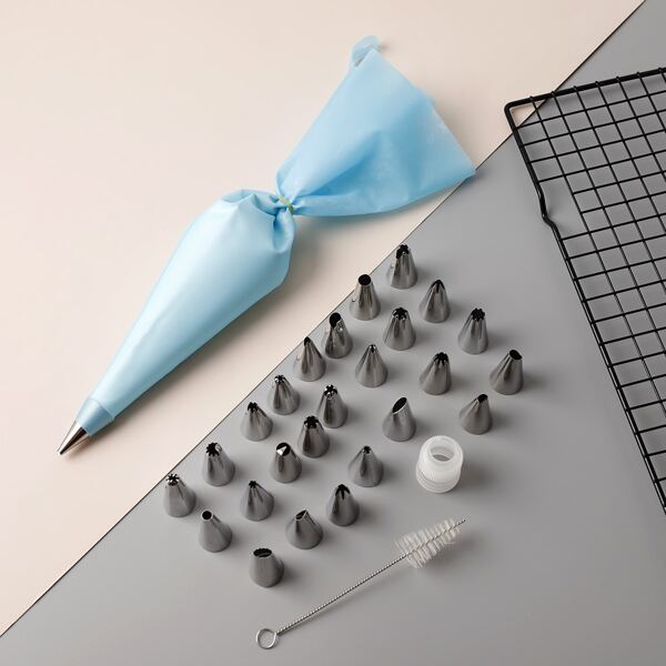 

29pcs Random Pastry Bag & Piping Nozzle Set, Multicolor