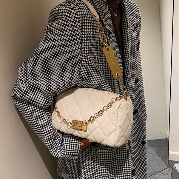 

Quilted Chain Decor Bucket Bag, White