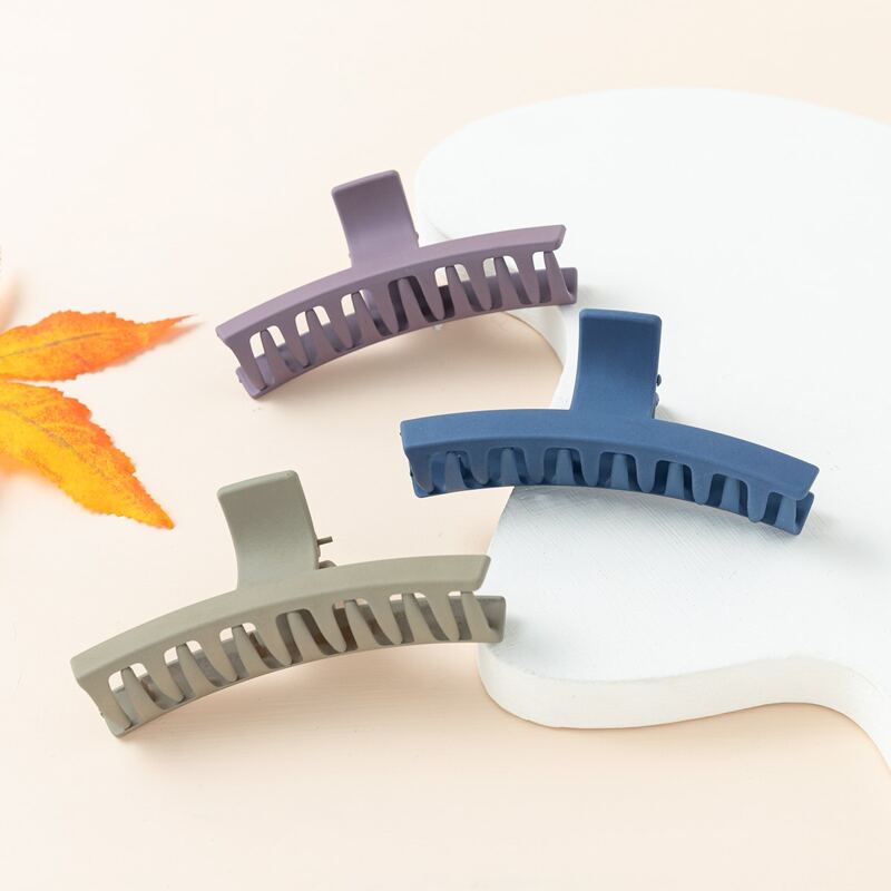 

3pcs Solid Hair Claw, Multicolor