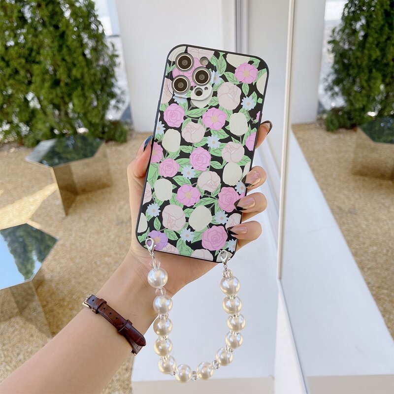 

Flower Pattern Phone Case With Faux Pearl Beaded Hand Strap, Multicolor