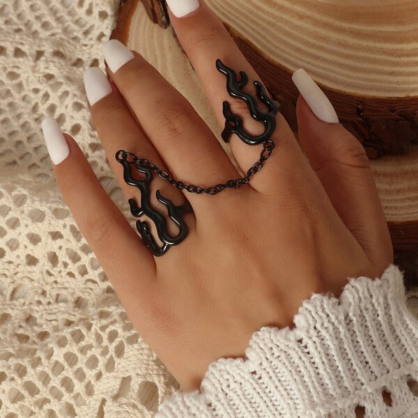 

Flame Design Ring, Black