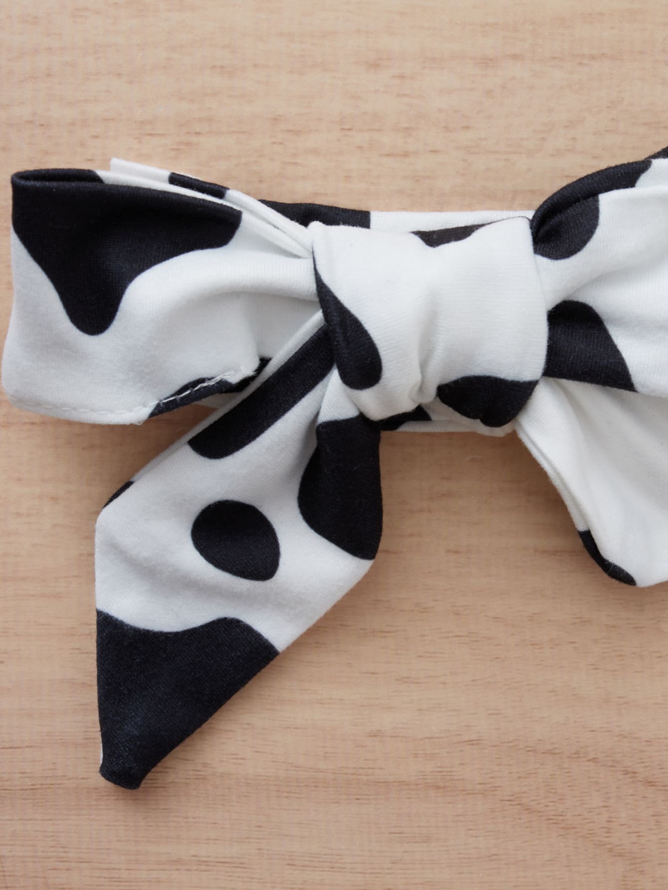 Baby Slogan Graphic Ruffle Trim Bodysuit & Cow Print Belted Pants & Headband